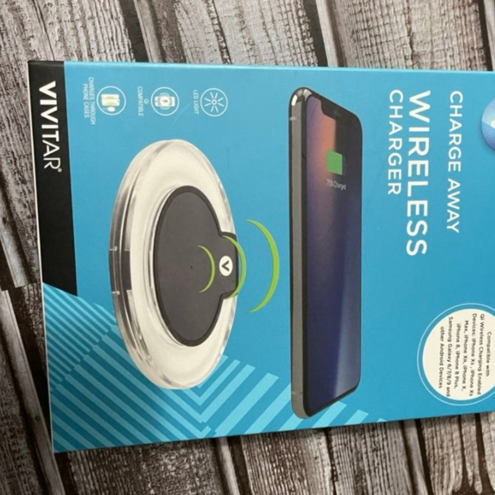 !!SOLD!! Vivitar Wireless Charger - Picture 1 of 5